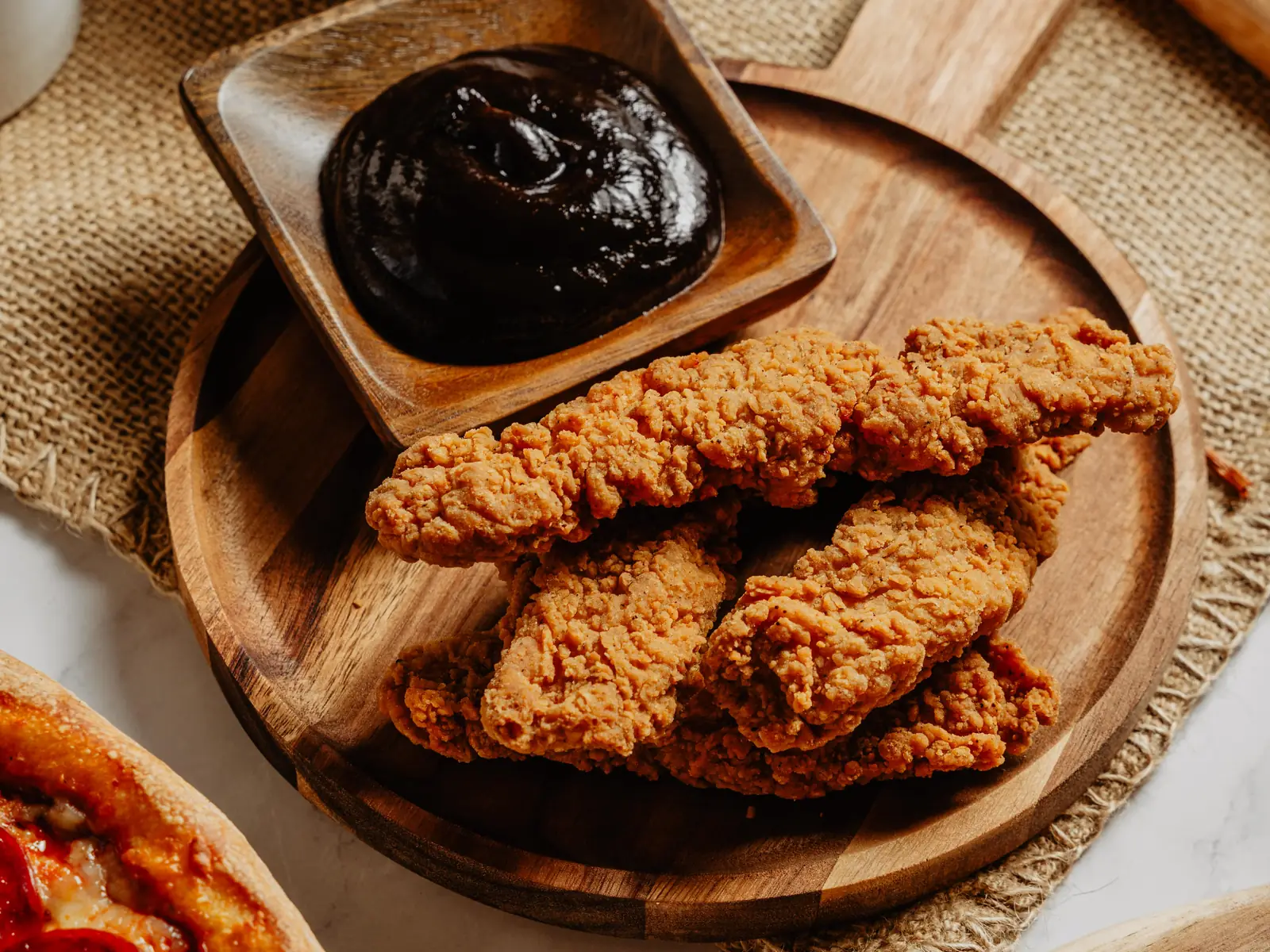 Intérieur du restaurant — salle lumineuse