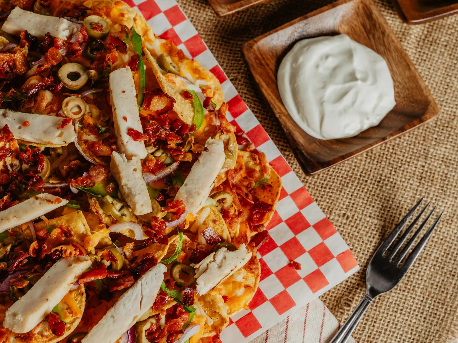 Pizza sortie du four — fromage fondant